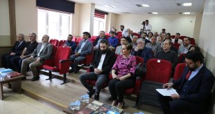 Van YYÜ'de bilimsel kitap yayımlayan akademisyenler ödüllendirildi