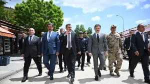 Vali Çiftçi'den Narman çıkarması