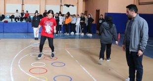 Erzurum'da gönüllü öğretmenler hafta sonu kurslarıyla çocuklara spor aşılıyor