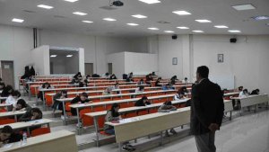 Kars'ta LGS, TYT ve AYT deneme sınavı