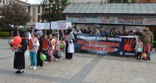 Erzurum'da sağlık çalışanları Gazze için 28 haftadır 'sessiz yürüyüş' yapıyor