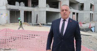 Depremden etkilenen Malatya'da çarşı projesiyle iş yeri ve konutlar inşa ediliyor