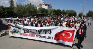 Iğdır'da üniversite öğrencilerinden Filistin'e destek yürüyüşü