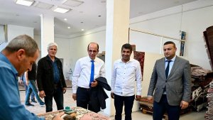 Geçit: "Esnaflarımızın en büyük destekçisiyiz"