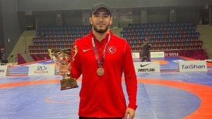 ETÜ'lü Emre Avrupa 3.'sü oldu