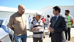 Taşkın, Acıbadem Konteyner Kent'i ziyaret etti