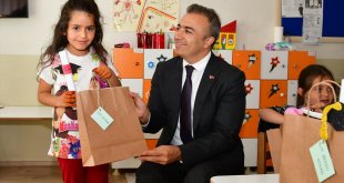 Doğu Anadolu'daki 7 ilde öğrenciler karnelerini aldı