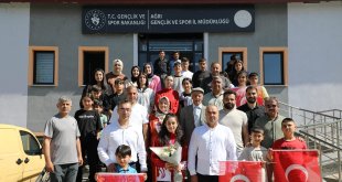 Dünya İkincisi Sibel Oruç’a Coşkulu Karşılama