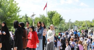 Ağrı'da YKS'ye girecek öğrenciler okul binalarına alınmaya başladı