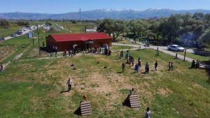 Muşlu çocuklar "Muşvivor" parkurunda kıyasıya yarışarak eğlendi