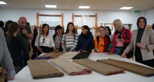 Tiflisli öğretmen ve öğrencilere "İki Şehrin Hikayesi" projesi ile Erzurum tanıtıldı