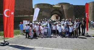 Ani Ören Yeri'nde çevre temizliği yapıldı