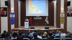 ETÜ'de 2023-2024 akademik giysi ve ödül töreni gerçekleştirildi