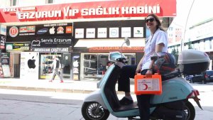 Erzurum'un ilk sağlık kabinini kurdu