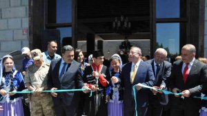 Kars'ta el emeği göz nurunu eserler sergilendi