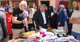 Güroymak'ta yıl sonu sergisi düzenlendi