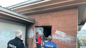 Kağızman Milli Eğitim Müdürlüğü deposunda yangın