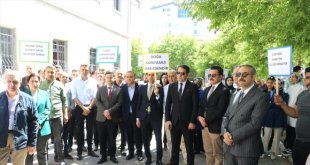 Ağrı'da adliye bahçesine fidan dikildi