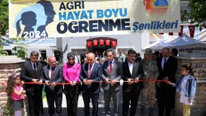 Ağrı'da Hayat Boyu Öğrenme Şenliği düzenlendi