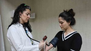 Güneş çarpmasına dikkat: Komalık olmayın