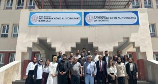 Ağrı'da öğrencilerin yıl sonu sanat eserleri sergilendi