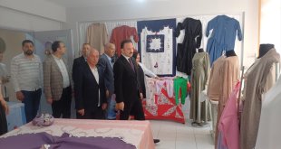 Malazgirt'e yıl sonu sergisi açıldı