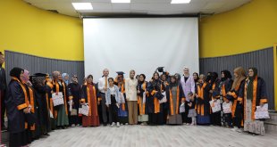 Ağrı'da anneler okuma yazmayı öğrendi, mezuniyet töreniyle kutlandı