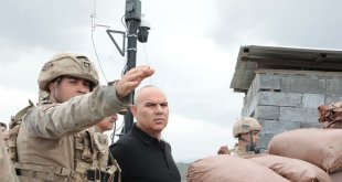 Ağrı Valisi Koç, Doğubayazıt'ta askerlerin Kurban Bayramı'nı kutladı