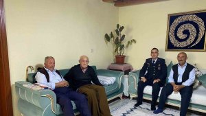 Jandarma, bayramda şehit ailelerini unutmadı