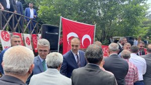 MHP'de bayramlaşma programına yoğun katılım