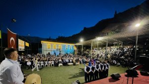 Kemaliye'de koro ve folklor konseri gerçekleştirildi
