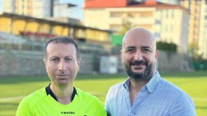 Elazığ futbolunda jübile yapan iki hakeme plaket takdimi