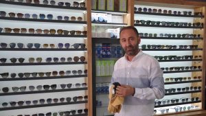 Kars'ta uzmanlardan sahte gözlük uyarısı