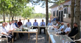 Bingöl Üniversitesi Rektörü Çapak, gazetecilerle bir araya geldi