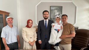 Sünnet düğününde takılan hediyeleri Filistin'e bağışladılar