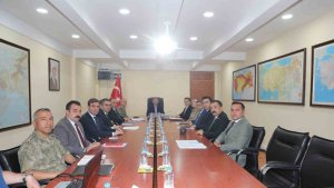 Kars'ta güvenlik ve asayiş toplantısı düzenlendi