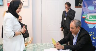 Erzurum ve Antalya'daki İranlılar 14. Dönem Cumhurbaşkanlığı Seçimleri için oy kullanıyor