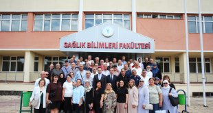 Aynı Pozu 42 Yıl Sonra Yeniden Verdiler