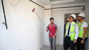 Geçit, kentsel dönüşüm konutlarını inceledi