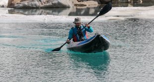Berçelan Yaylası'ndaki buzul gölleri doğaseverlerin gözdesi oldu
