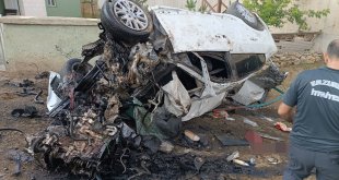 Erzurum'da menfezden düşen otomobildeki 3 kişi öldü, 4 kişi yaralandı