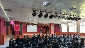 Kars'ta belediye personellerine afet eğitimi verildi