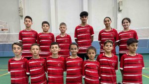 Erzincan'ın minik badmintoncuları milli takıma davet edildi