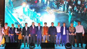 Erzincan'da aşıklar sahne aldı