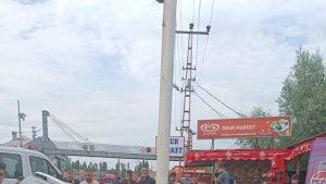 Ağrı'da direksiyon hakimiyetinin kaybedilmesiyle 4 kişi yaralandı