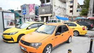 Çarşı Merkezine Yeni Taksi durağı