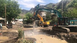 Devlet tüm kurumlarıyla sahada