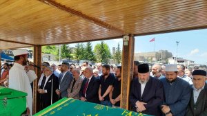 İbrahim Taşkesenligil son yolculuğuna dualarla uğurlandı