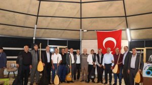 Erzurumlu aşıklar sazları ve sözleriyle coşturdu