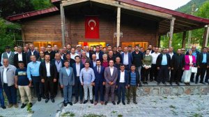 Posof Kaymakamı'ndan veda yemeği